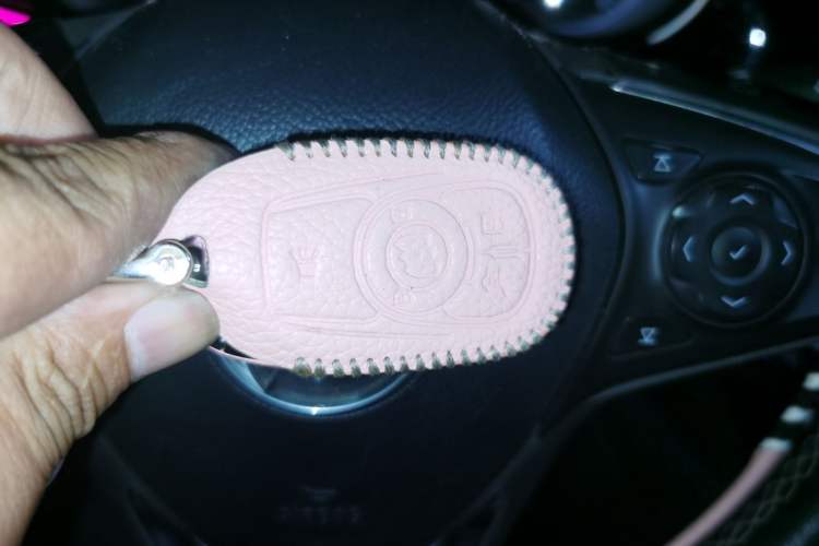 Used Buick Regal 2017 20T Elite Edition Vehicle Key