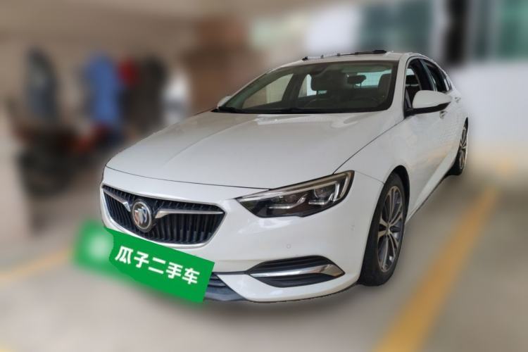 Używany Buick Regal 2017 28T Prestige Model Guazi used car, China used car export, Used car for sale, Used cars, Cheapest cars for sale