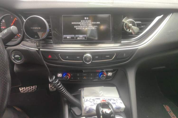 Used Buick Regal 2017 GS 28T Prestige Model Audio And AC Panel