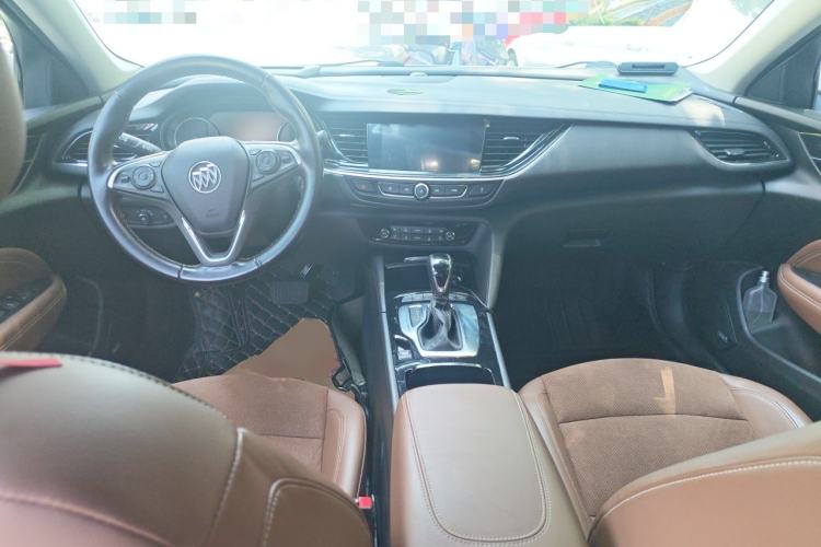 Used Buick Regal 2017 20T Prestige Model Center Console