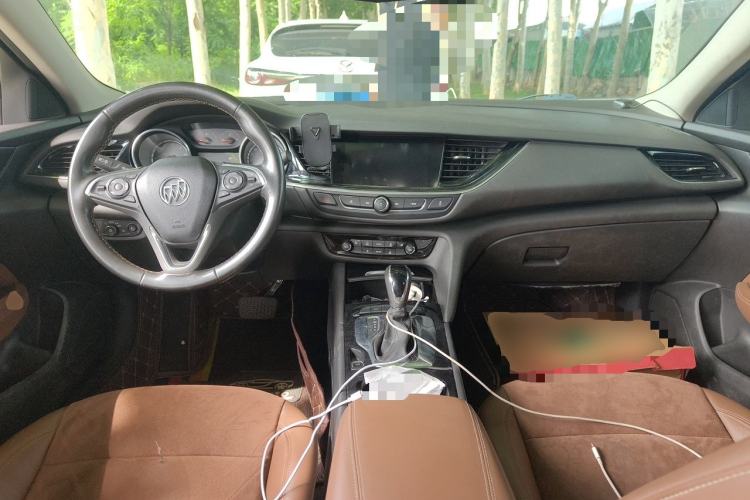 Used Buick Regal 2017 20T Elite Edition Center Console