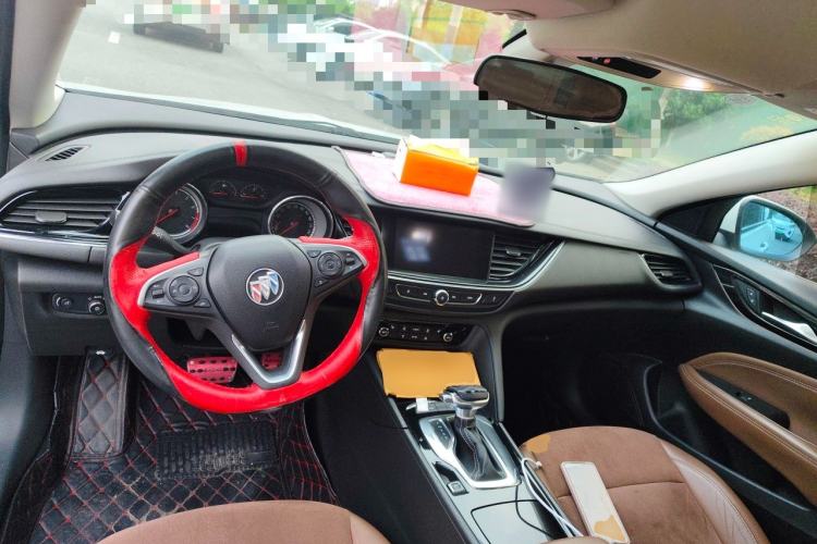 Used Buick Regal 2017 20T Elite Edition Center Console