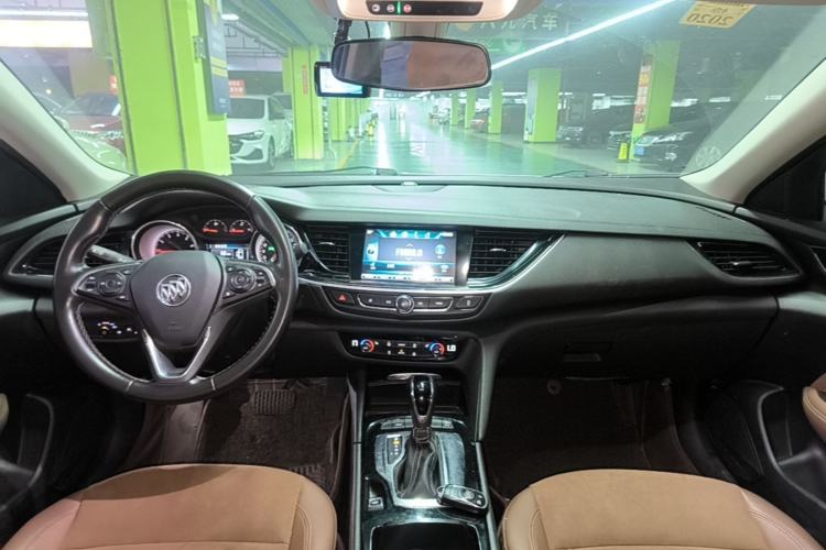 Used Buick Regal 2017 20T Elite Edition Center Console