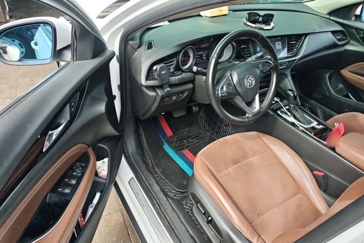 Used Buick Regal 2017 20T Luxury Model Driver Seat