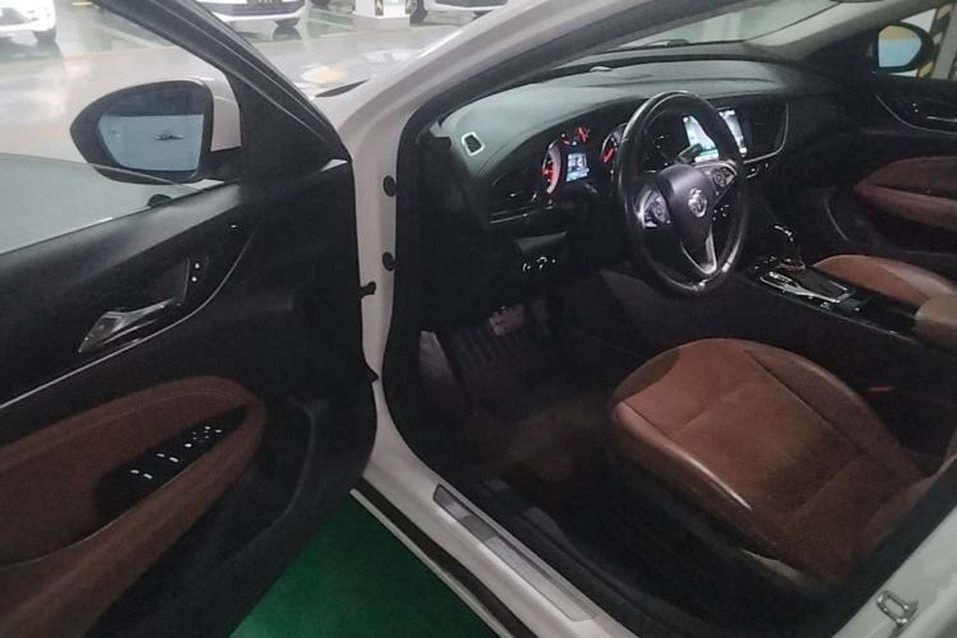 Used Buick Regal 2017 20T Luxury Model Driver Seat