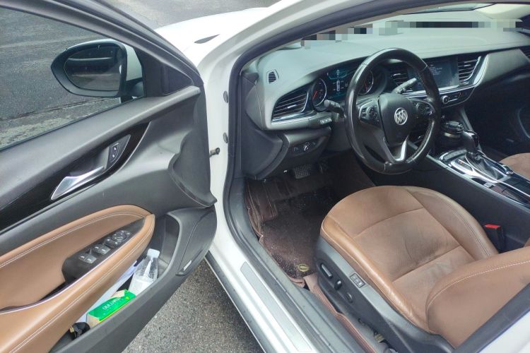 Used Buick Regal 2017 28T Prestige Model Driver Seat