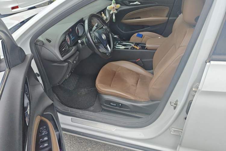 Used Buick Regal 2017 20T Elite Edition Driver Seat