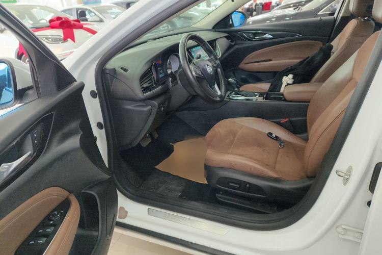 Used Buick Regal 2017 20T Elite Edition Driver Seat