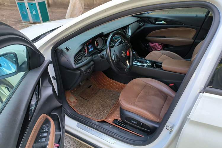 Used Buick Regal 2017 20T Luxury Model Driver Seat