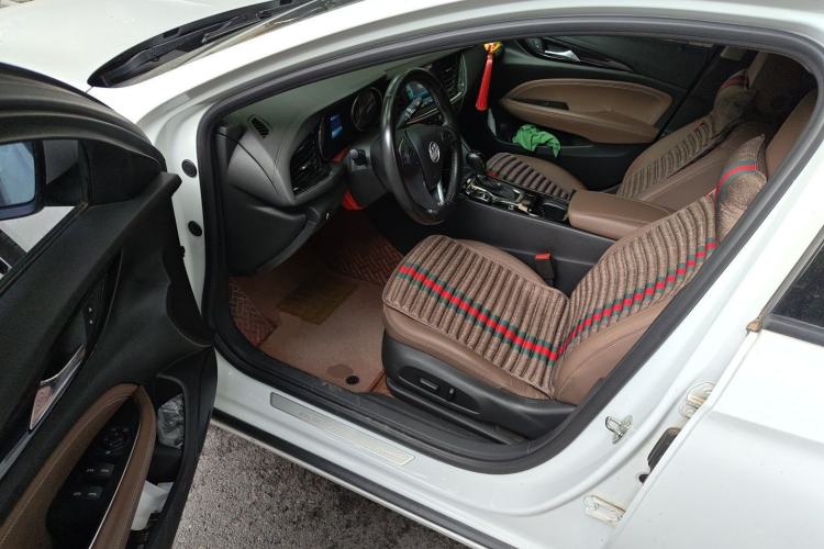 Used Buick Regal 2017 20T Luxury Model Driver Seat