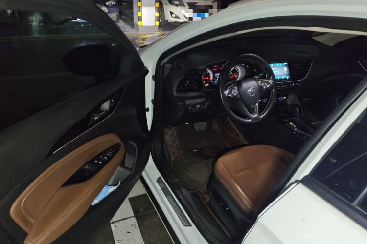Used Buick Regal 2017 20T Luxury Model Driver Seat