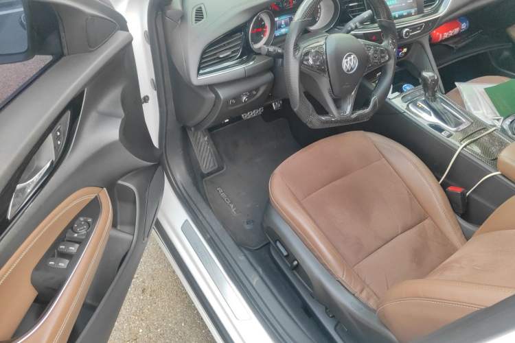 Used Buick Regal 2017 20T Luxury Model Driver Seat