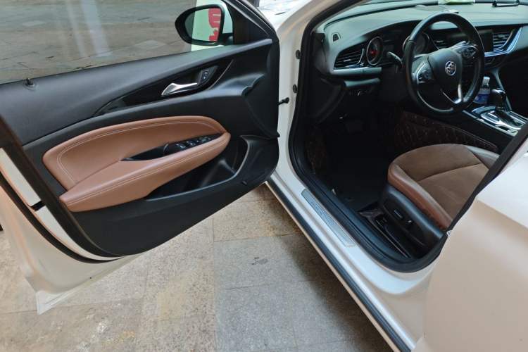 Used Buick Regal 2017 20T Elite Edition Driver Seat