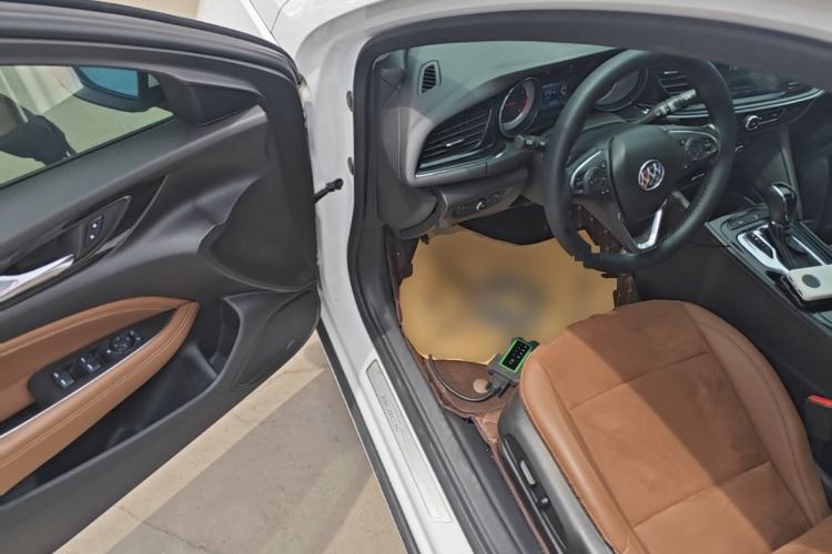 Used Buick Regal 2017 20T Elite Edition Driver Seat