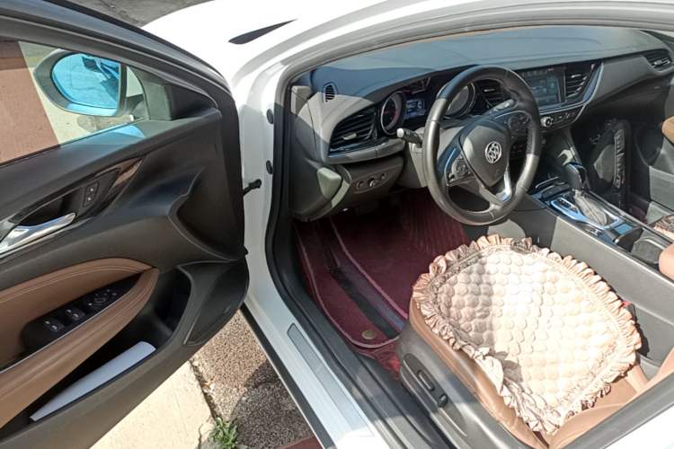 Used Buick Regal 2017 20T Elite Edition Driver Seat