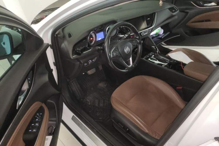 Used Buick Regal 2017 20T Elite Edition Driver Seat