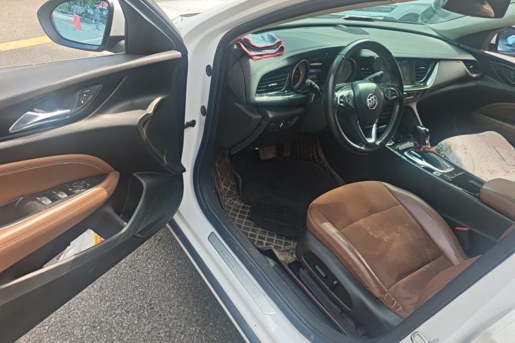 Used Buick Regal 2017 20T Elite Edition Driver Seat