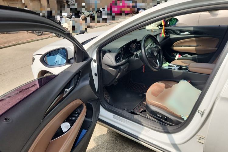 Used Buick Regal 2017 20T Elite Edition Driver Seat