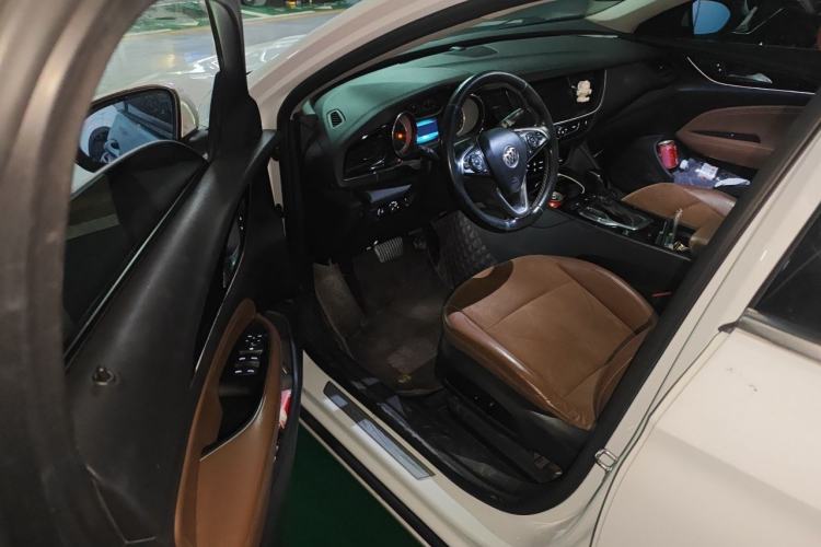 Used Buick Regal 2017 20T Elite Edition Driver Seat