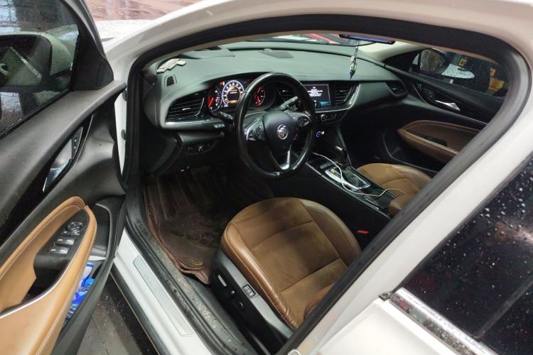 Used Buick Regal 2017 28T Prestige Model Driver Seat