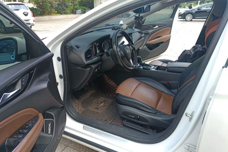 Used Buick Regal 2017 20T Elite Edition Driver Seat