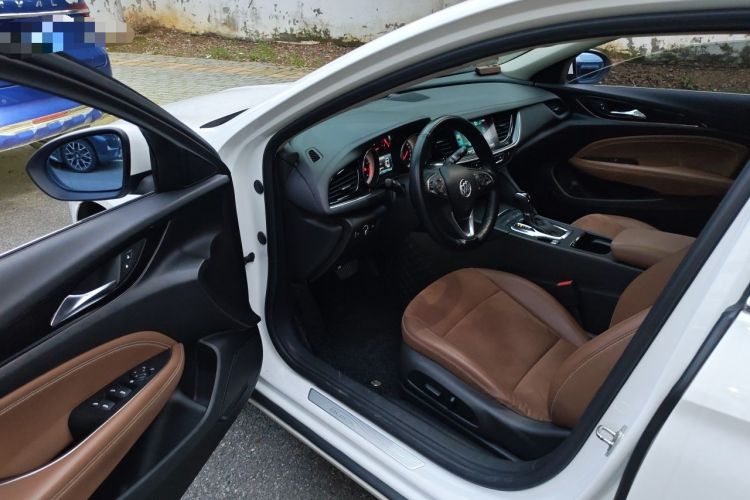 Used Buick Regal 2017 20T Luxury Model Driver Seat