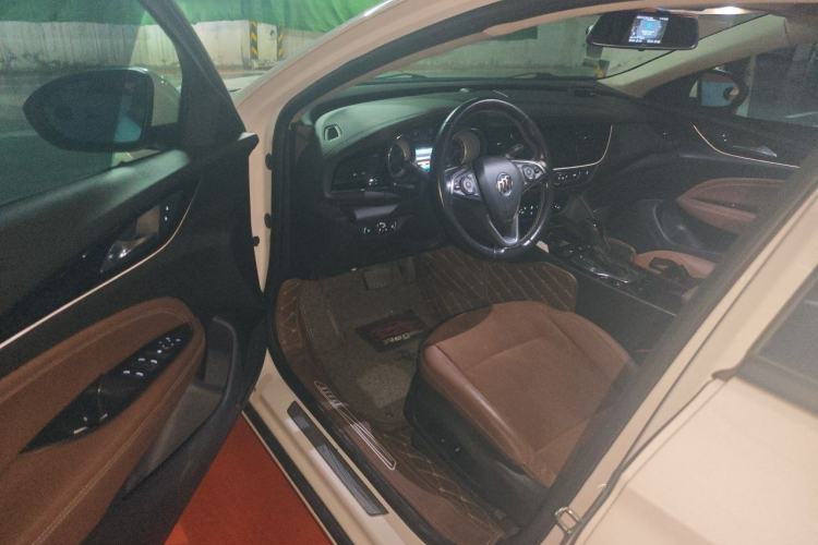 Used Buick Regal 2017 20T Elite Edition Driver Seat