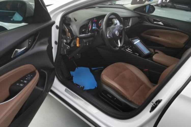Used Buick Regal 2017 20T Elite Edition Driver Seat