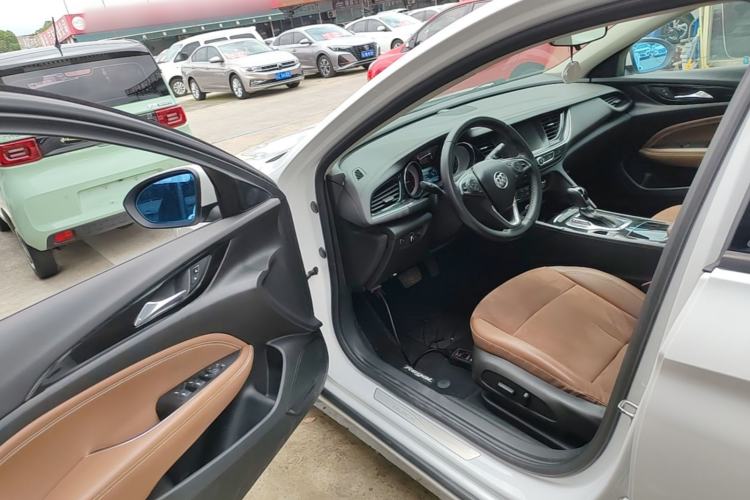 Used Buick Regal 2017 20T Elite Edition Driver Seat