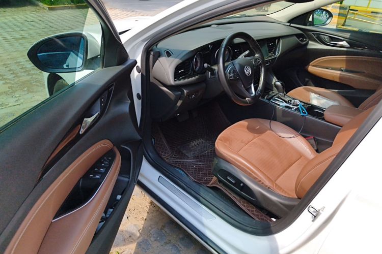Used Buick Regal 2017 20T Luxury Model Driver Seat
