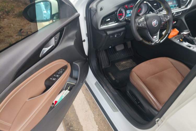Used Buick Regal 2017 20T Luxury Model Driver Seat