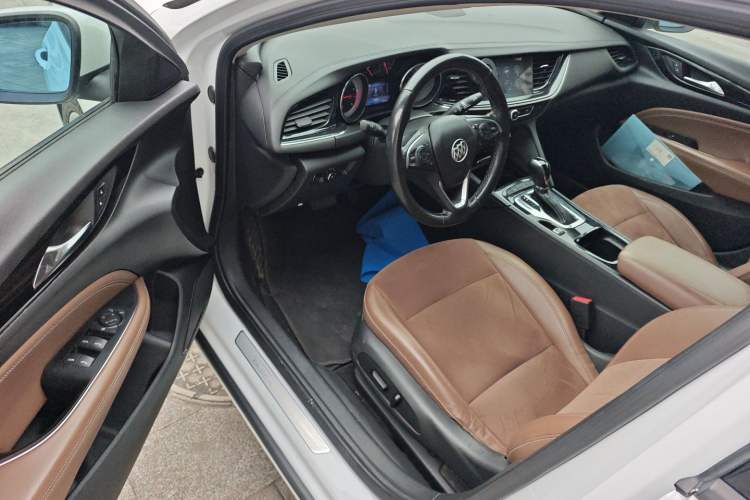 Used Buick Regal 2017 20T Elite Edition Driver Seat