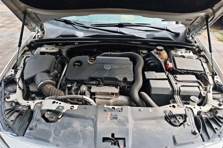 Used Buick Regal 2017 20T Luxury Model Engine Bay