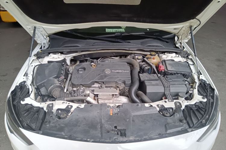Used Buick Regal 2017 20T Luxury Model Engine Bay