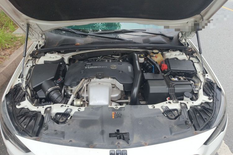 Used Buick Regal 2017 28T Prestige Model Engine Bay