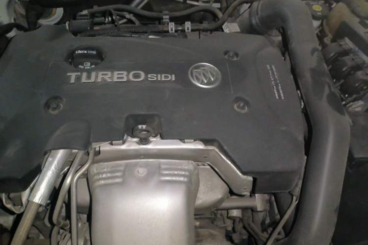 Used Buick Regal 2017 28T Luxury Edition Engine Bay