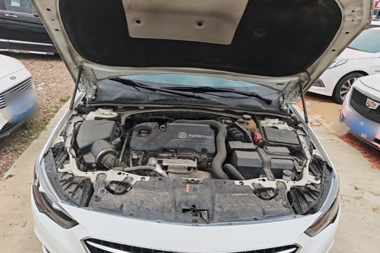 Used Buick Regal 2017 20T Prestige Model Engine Bay