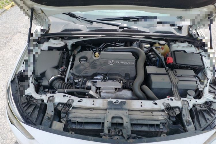 Used Buick Regal 2017 20T Elite Edition Engine Bay