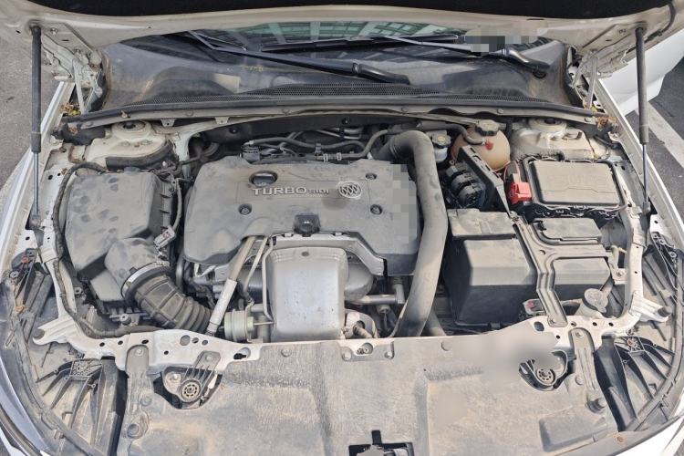 Used Buick Regal 2017 28T Luxury Edition Engine Bay