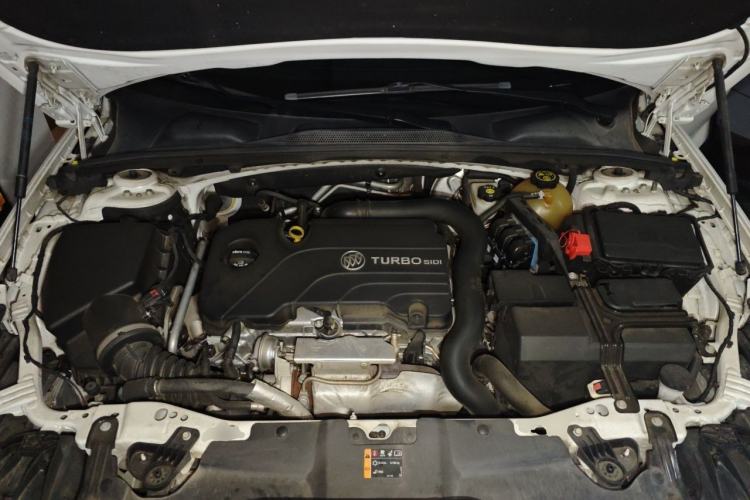 Used Buick Regal 2017 20T Luxury Model Engine Bay