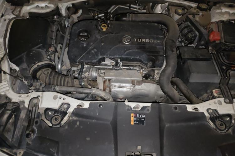 Used Buick Regal 2017 20T Luxury Model Engine Bay