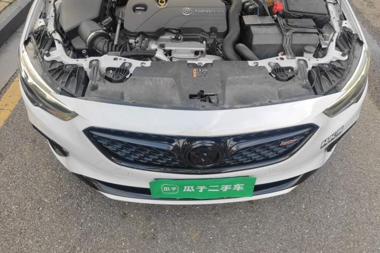 Used Buick Regal 2017 20T Luxury Model Engine Bay