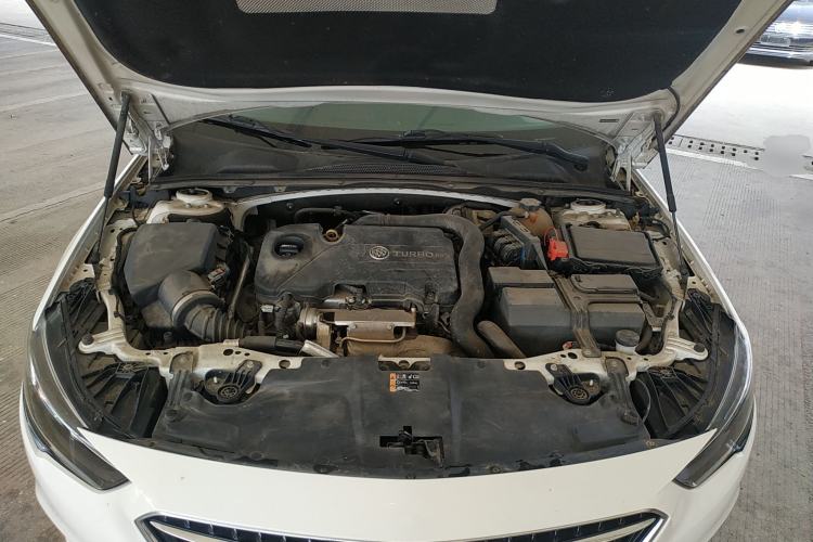 Used Buick Regal 2017 20T Luxury Model Engine Bay