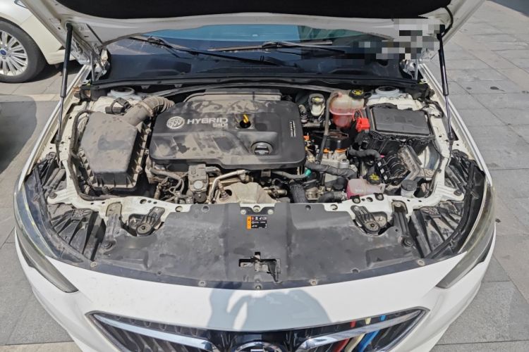 Used Buick Regal 2017 30H Luxury Version Engine Bay