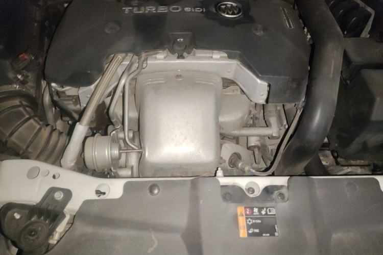 Used Buick Regal 2017 28T Prestige Model Engine Bay