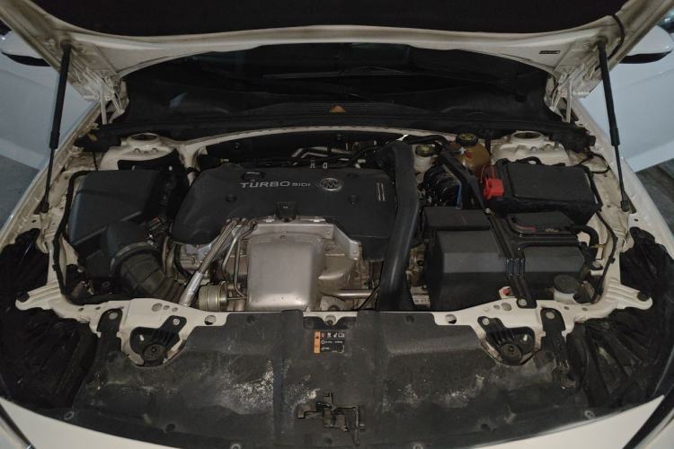 Used Buick Regal 2017 28T Prestige Model Engine Bay