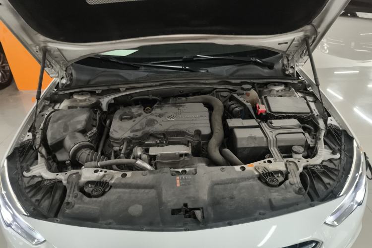 Used Buick Regal 2017 20T Luxury Model Engine Bay