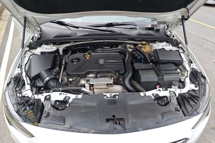 Used Buick Regal 2017 20T Luxury Model Engine Bay