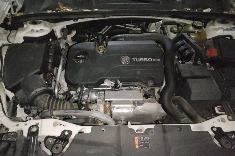 Used Buick Regal 2017 20T Luxury Model Engine Bay