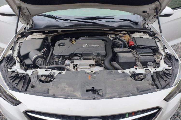 Used Buick Regal 2017 20T Prestige Model Engine Bay